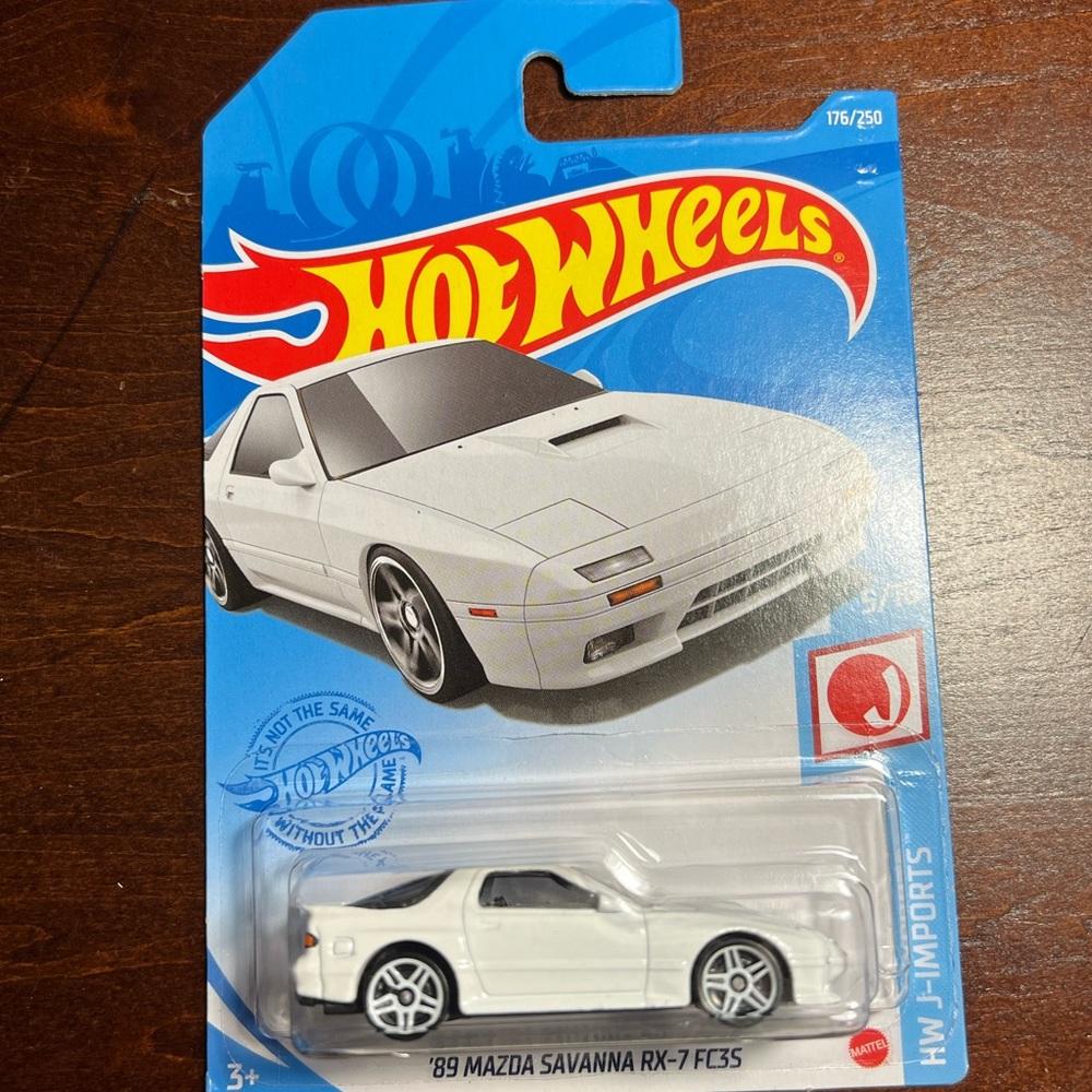 Hot Wheels 89’ Mazda Savanna RX-7 FC3S
